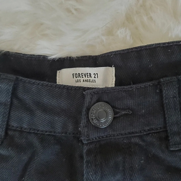 BLACK DENIM HIGH RISE CUTOFF SHORTS - Picture 4 of 7